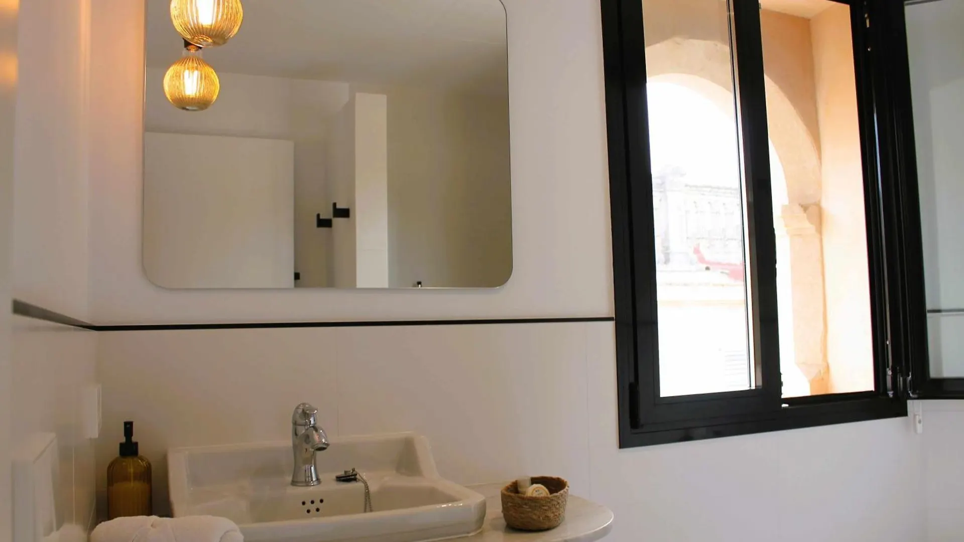 Atrium Suites Mallorca Porreres Bed & Breakfast